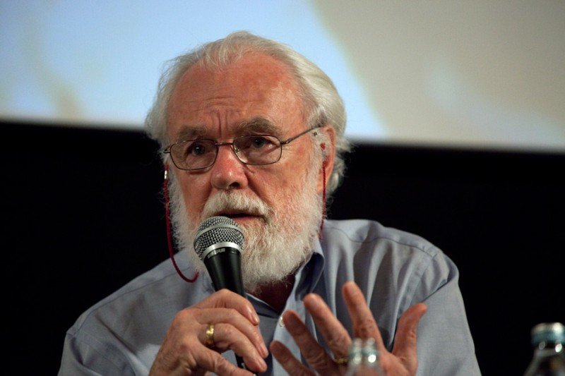 LISTEN: Leftist David Harvey: “Science and Authority” COVID-19 Response Has Failed