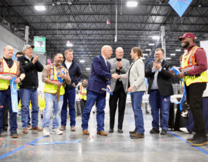 Gov. Gianforte cutting the ribbon on Montana’s newest Amazon facility in Belgrade