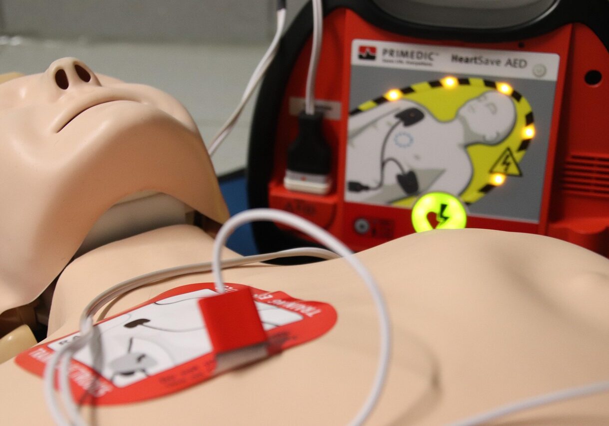 first aid, puppet, exercise, aed, defibrillator, rescue, medic, medicine, savior, help, emergency, accident, paramedic, rescue doll, first-aid training, training, patch up, doctor, health, medical, rettungsdiesnt, fire fighters, course, first aid, first aid, first aid, first aid, first aid, aed, aed, aed, defibrillator
