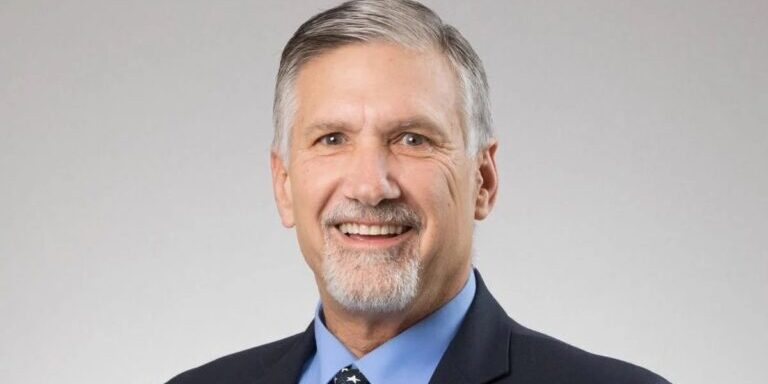 Brad Tschida Headshot