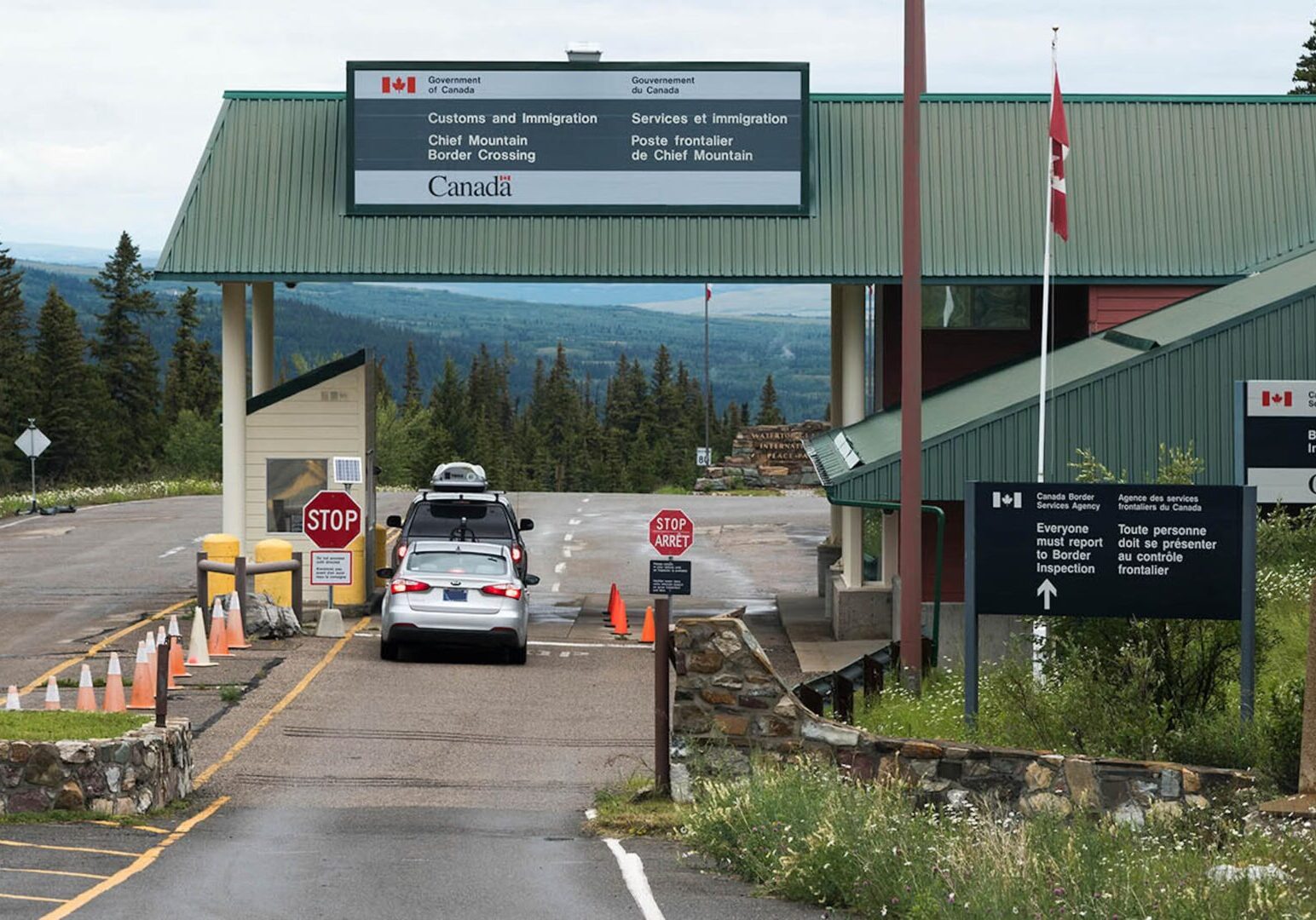Chief Mountain Border Crossing: Canada Entry Point Chief Mountain Border Crossing: Canada Entry Point