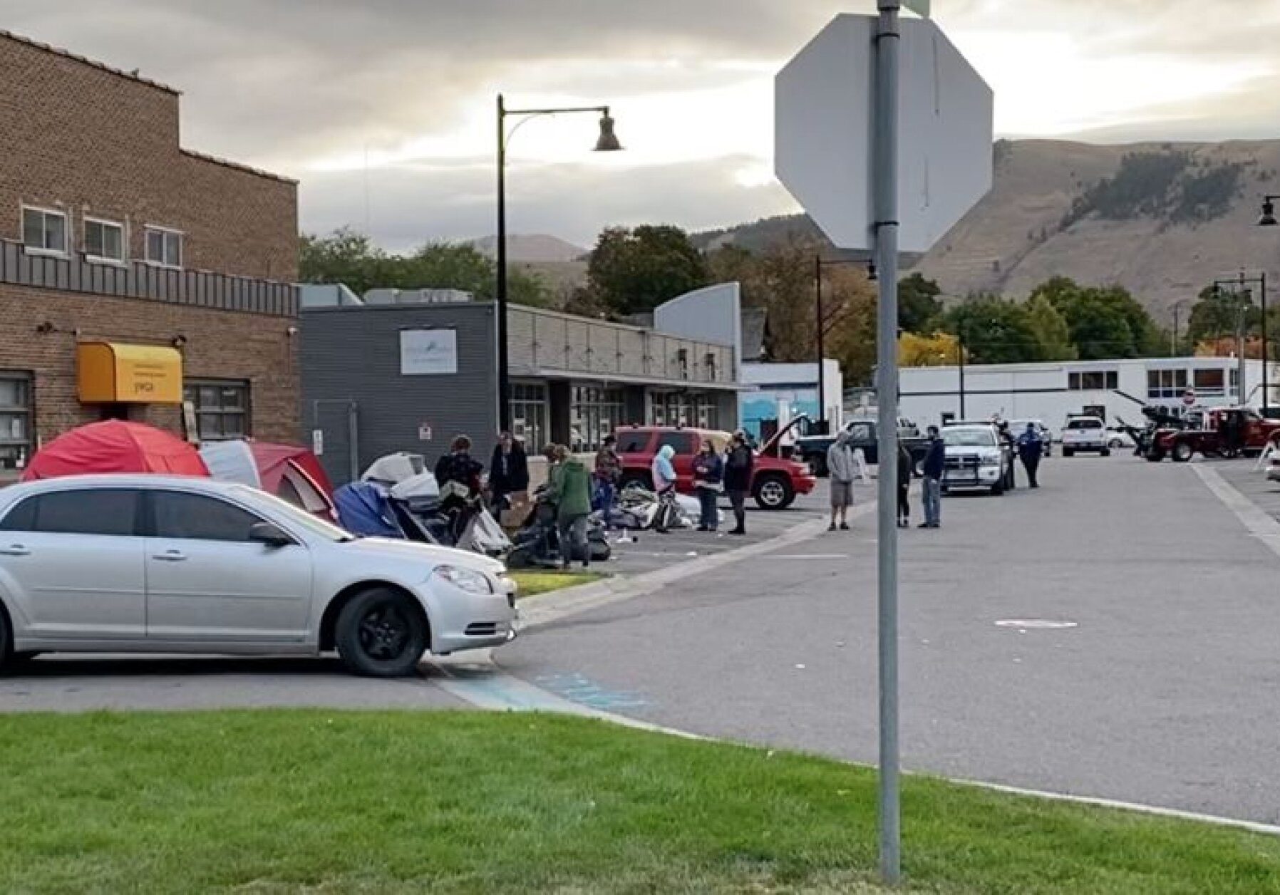 Cedar Street homeless encampment. Credit: Travis Mateer.